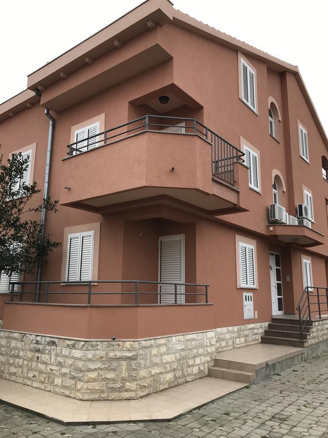Apartments Juran Sukošan Kültér fotó